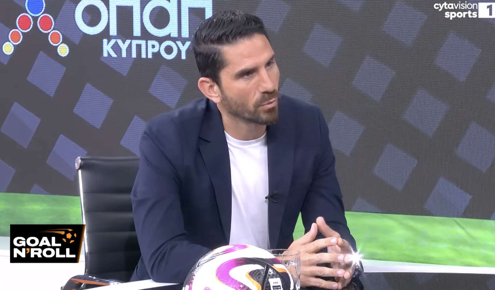 «Μου ανακοίνωσαν το τέλος πριν το σημαντικό παιχνίδι με την ΕΝΠ» (BINTEO)